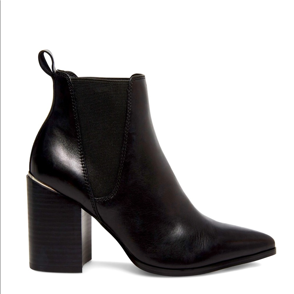 Steve Madden Knoxi Black Leather Ankle Boots